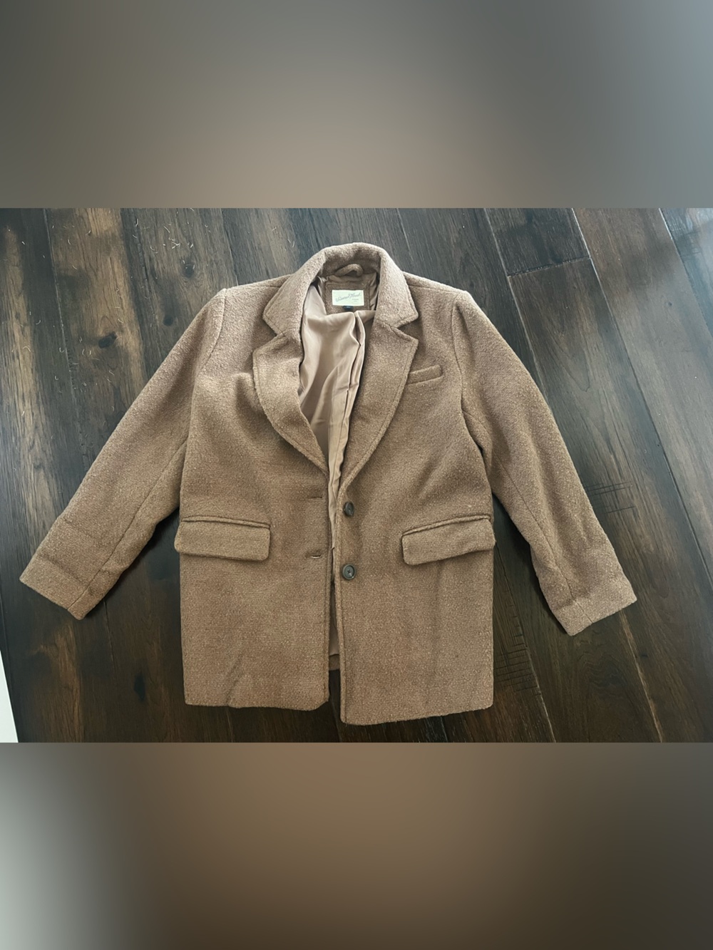 Oversized tan blazer